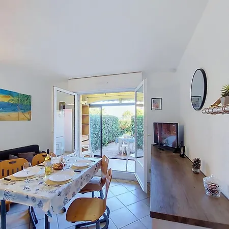 Le Tropique By Interhome * سان سيبريان